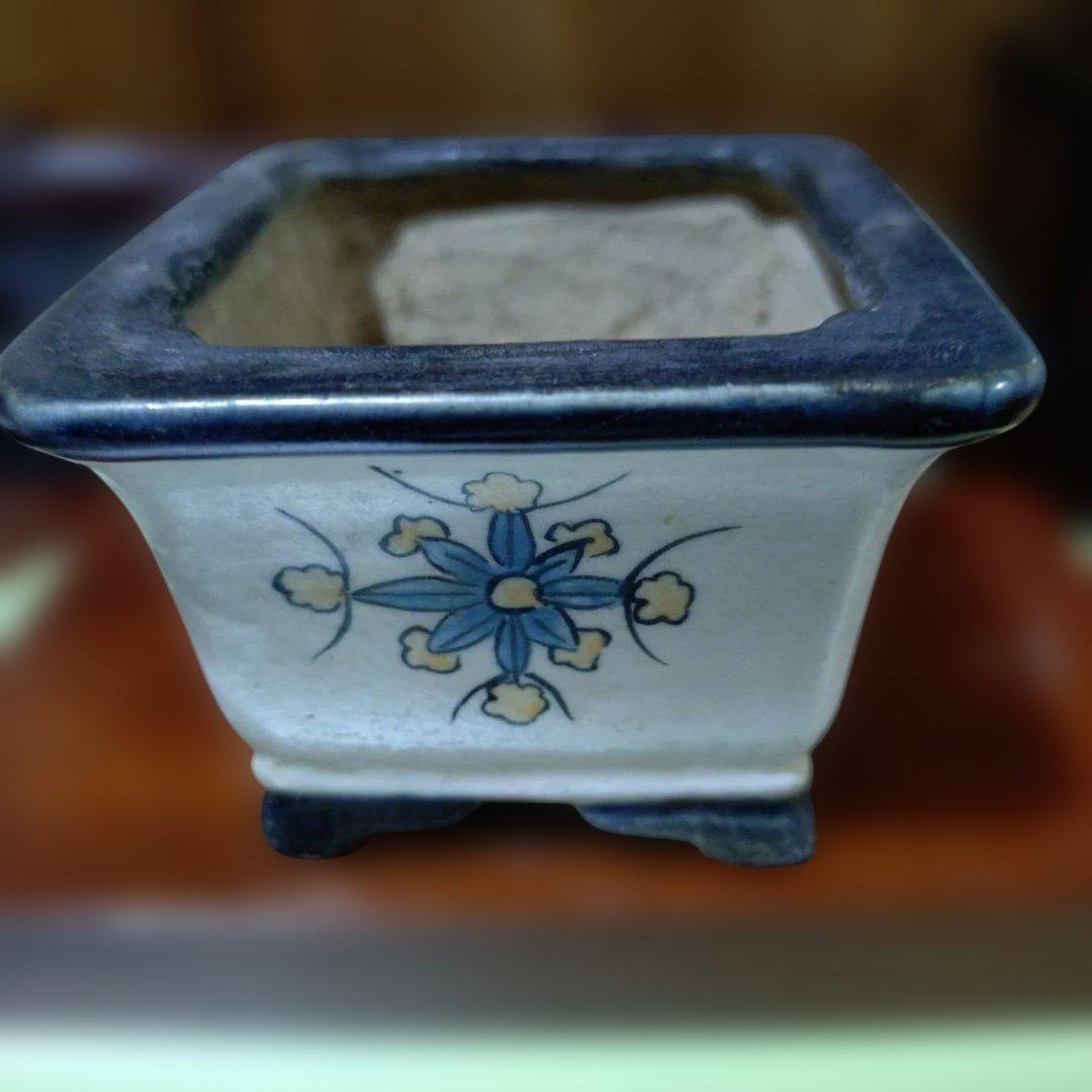 中型陶器植木鉢 風景画と花の装飾