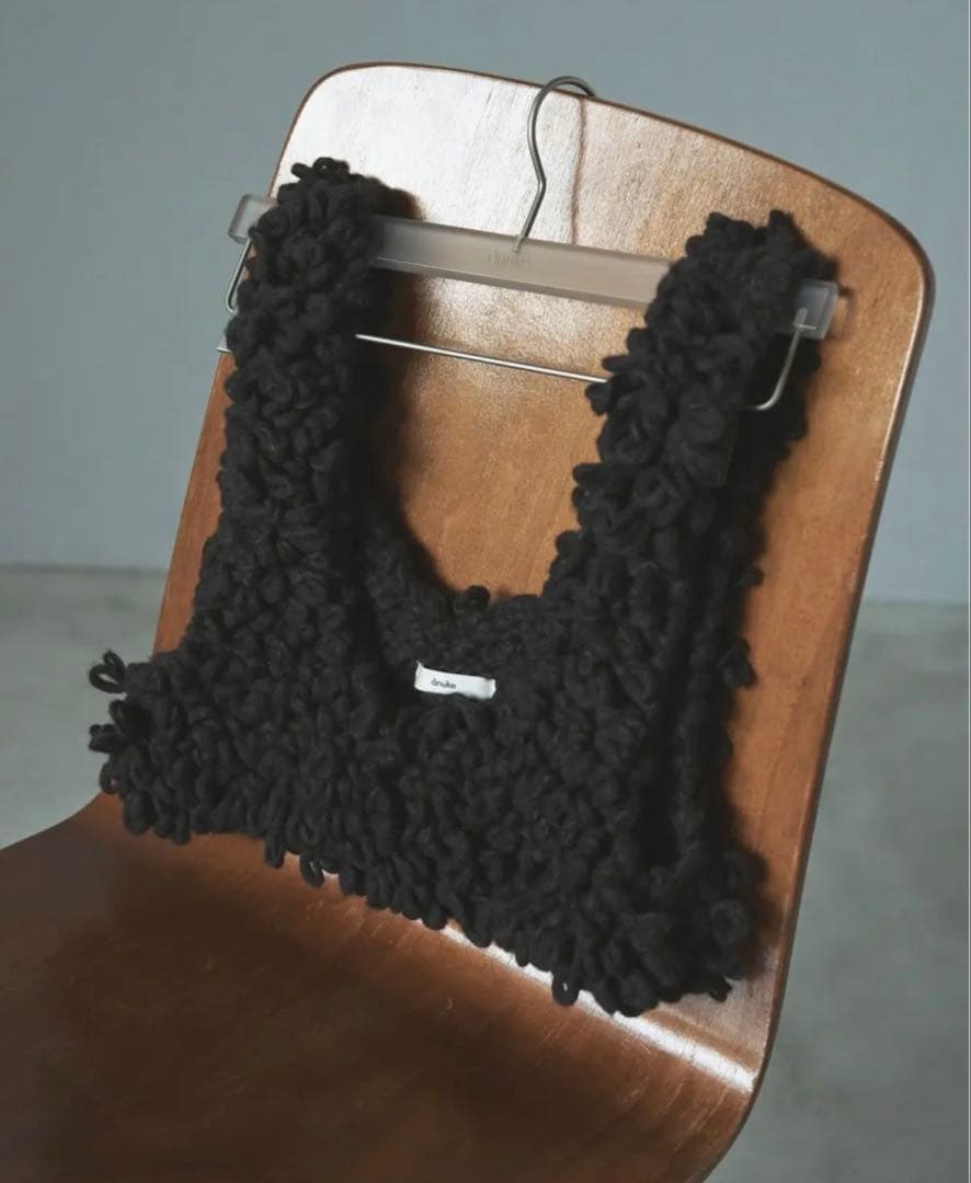 売り切り価格！anuke loop nit best （BRN）