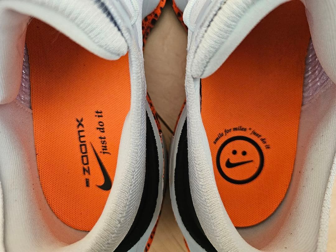 美品　ZOOMX インヴィンシブルラン3　パリオリンピックカラー　27.5