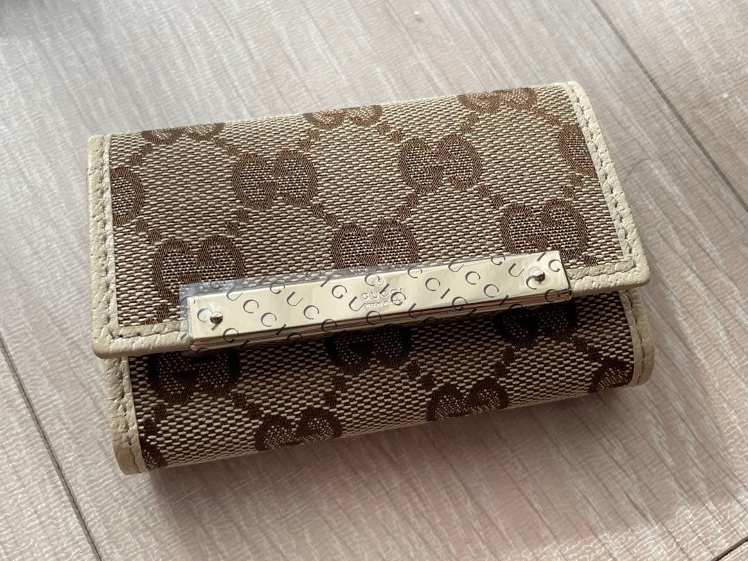【未使用箱付き】GUCCI キーケース　キーリング　GGライン