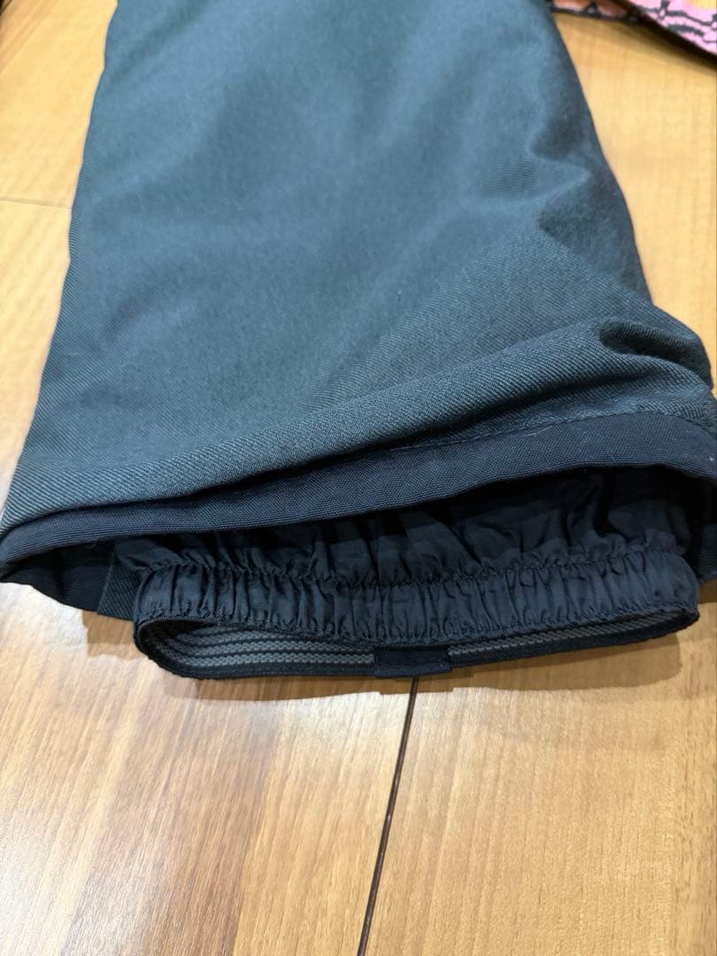 バートンBURTONキッズ M スノーボードウエア　上下セット140スキーウエア