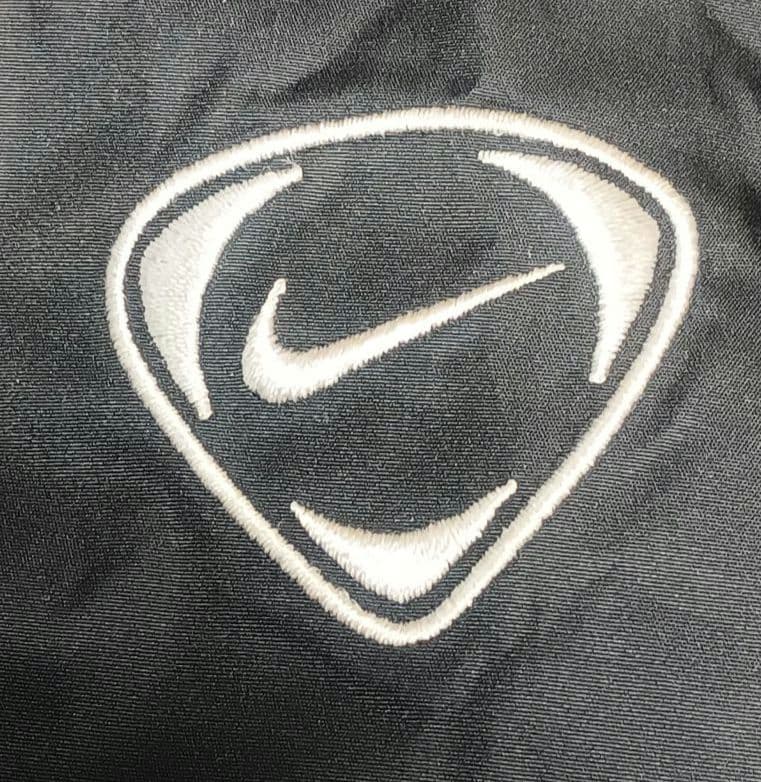 Nike Manchester UnitedナイロンジャケットＭサイズ