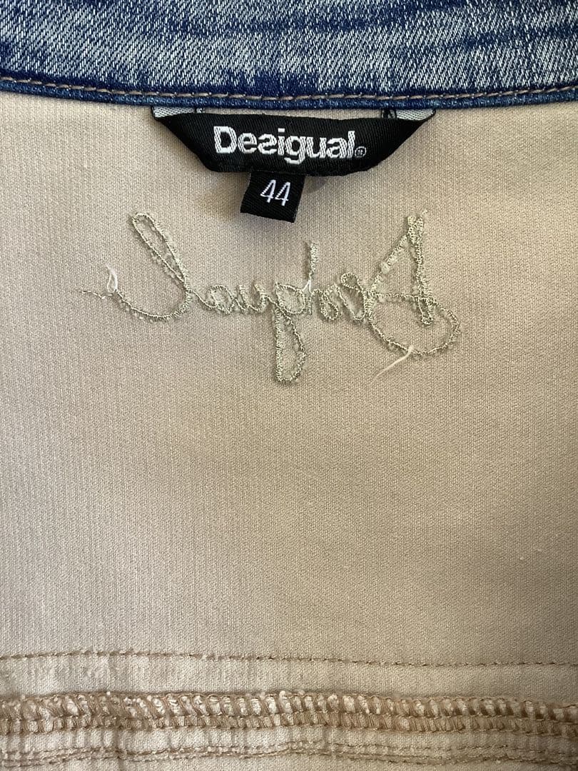 美品未使用Desigualジャケット細畝ベージュコーデュロイxデニム（ファー付）