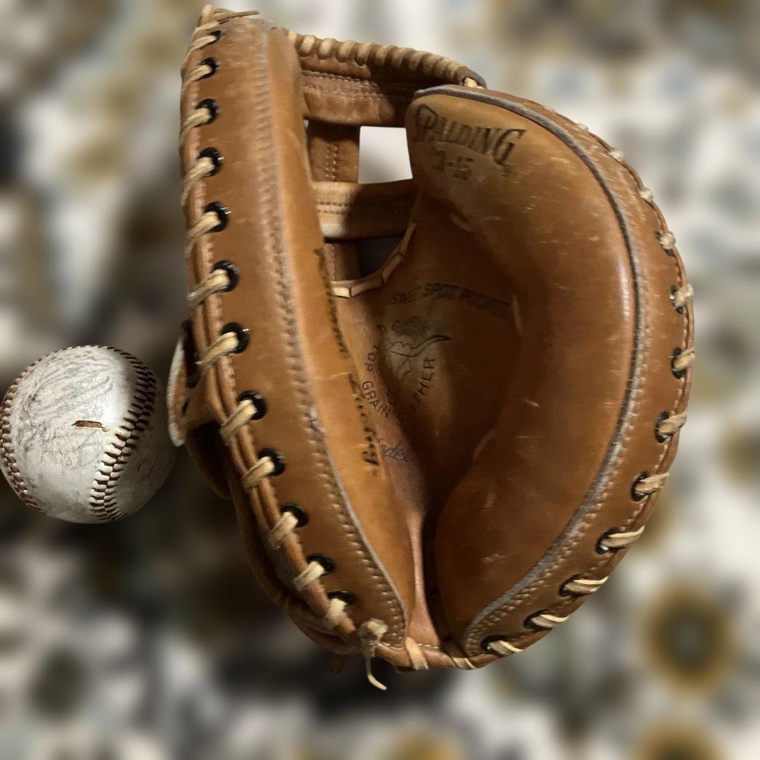 キャッチャーミット　SPALDING23-15 プロフェッショナルモデル　球付き