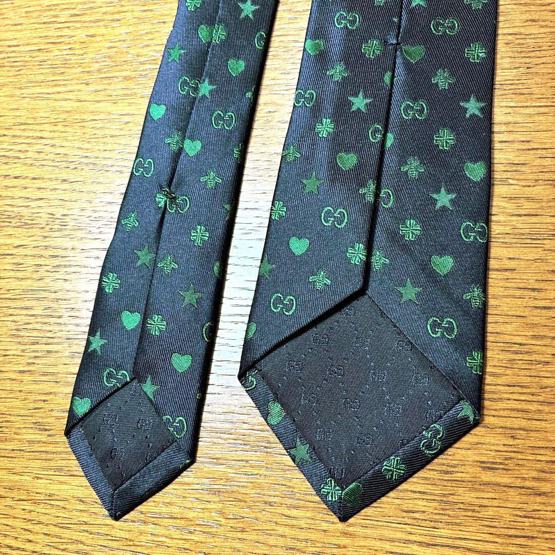 GUCCI グッチ 紺ネクタイ 蜂bee