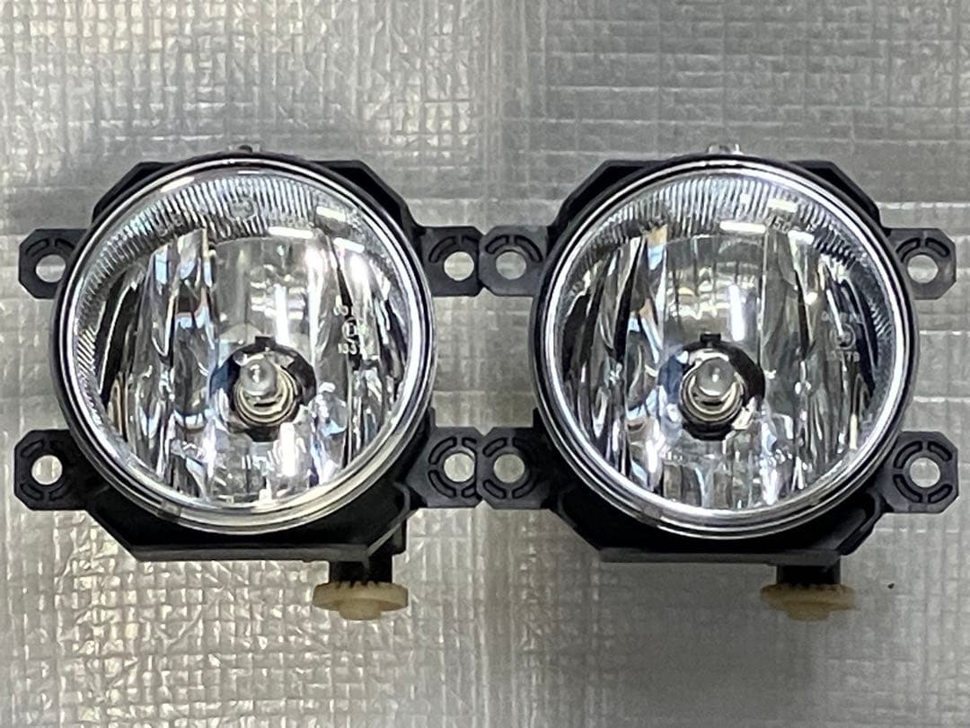 ♦︎ダイハツ★タントカスタムLA600S★フォグランプ左右★