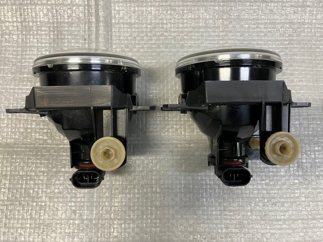 ♦︎ダイハツ★タントカスタムLA600S★フォグランプ左右★