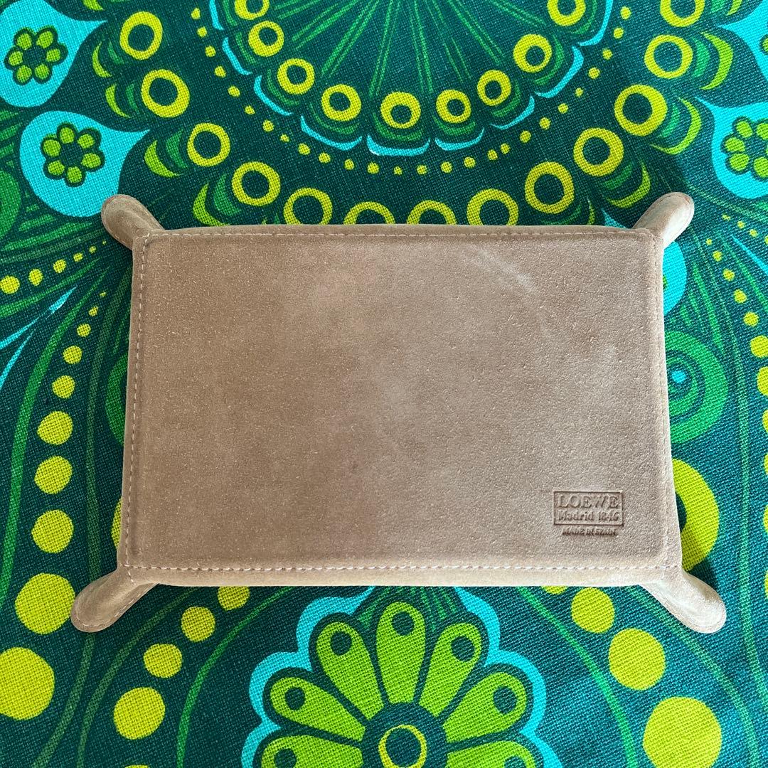 ☆LOEWE☆ロエベ☆スエード☆ベージュ☆アナグラム☆トレー【送料込み】
