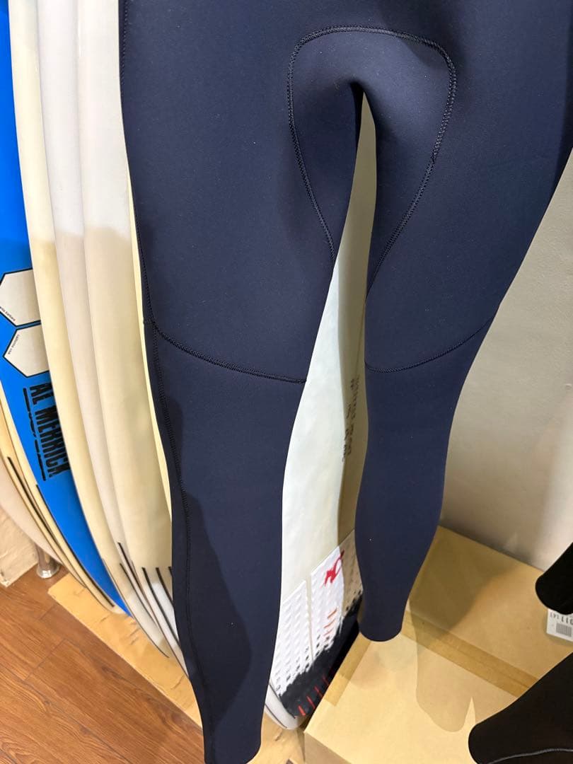【未使用に近い】BILLABONG 極み　ジャーセミ3mm