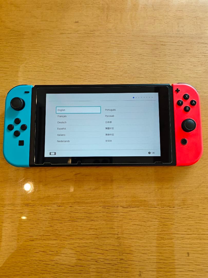 Nintendo Switch 本体 Joy-Conネオンブルー/ネオンレッド