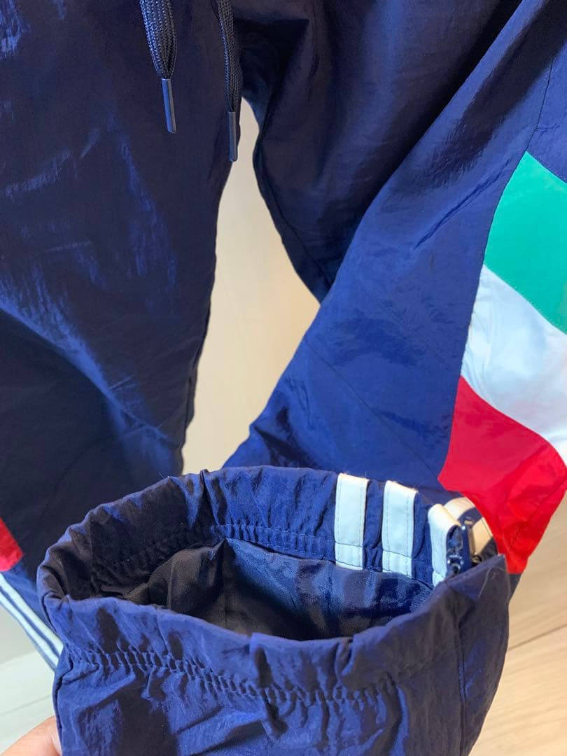 【デザイン◎】【まとめ買推奨】 adidas イタリア　サッカー ジャージ 復刻