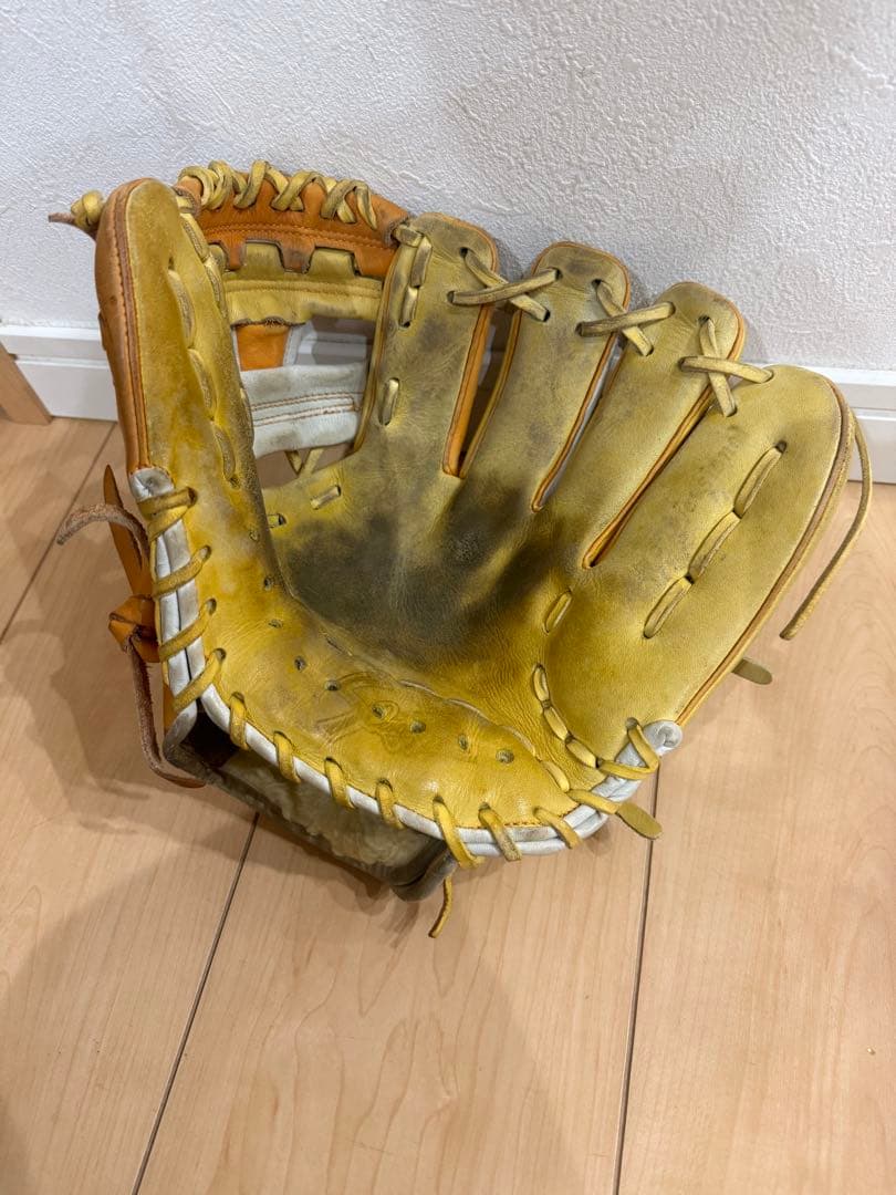 スラッガー グローブ イエロー