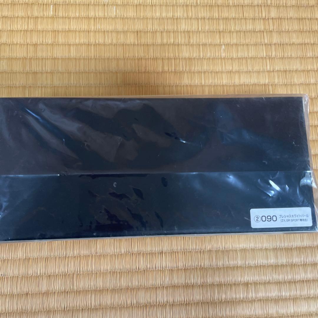 新品未開封★ランドクルーザー300プレシャスホワイトパール ミニカートヨタ非売品