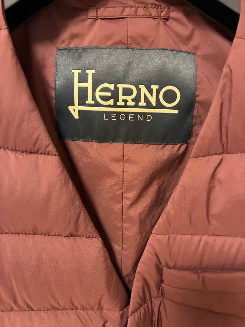 Herno legend il Gilet バーガンディ44‼️