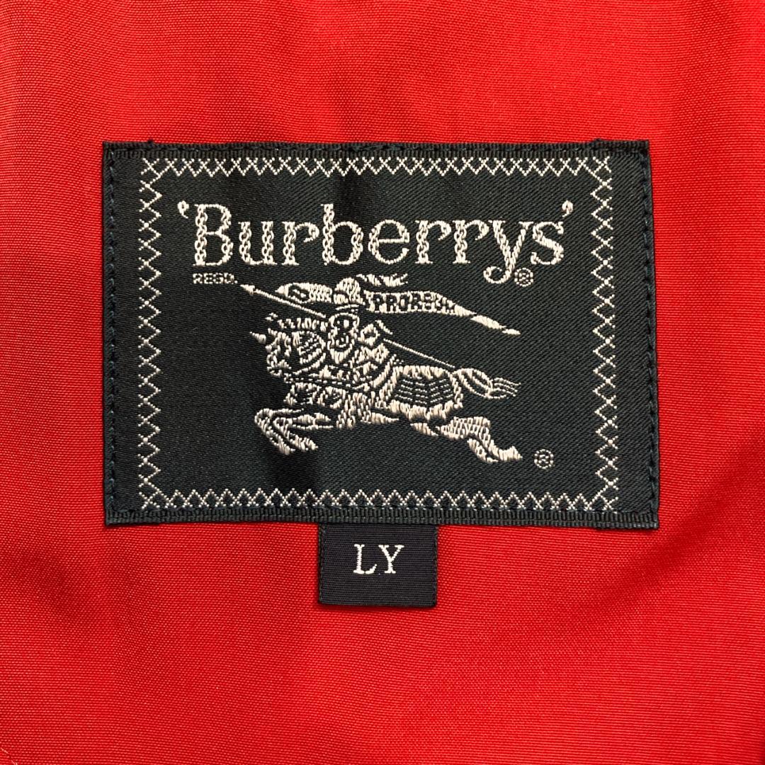 Burberrys ジャケット 刺繍ロゴ レッド LY 0672