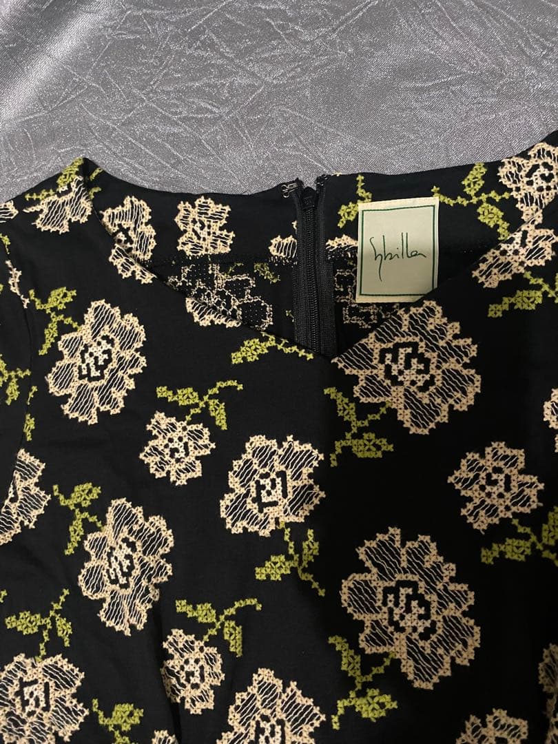 小*家様 sybilla イトキン 刺繍 豪華 ワンピース 花柄 日本製 シビラ