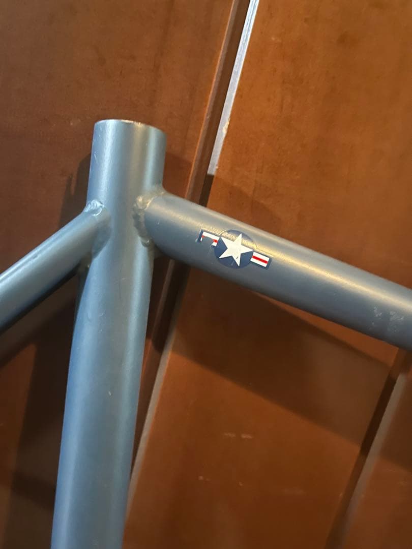 アメリカ海軍風塗装　ピストバイクフレーム