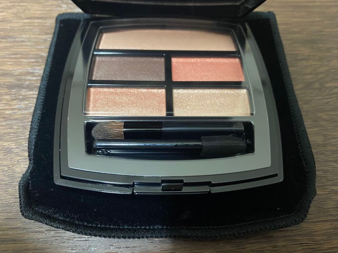 新品 シャネル CHANEL アイシャドウ ウォーム