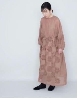 美品 qiri 桐生 rondo ribbon embroideryワンピース