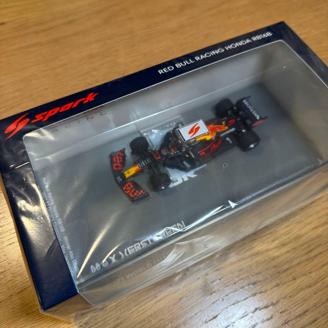 ミニカー Spark 1/43 Red Bull Racing Honda Max