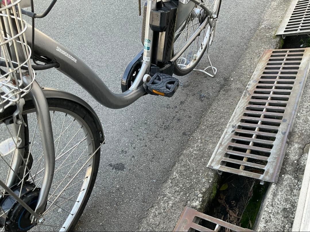 ブリヂストン新機種電動アシスト自転車フロンティア26インチグレーアルミボディー
