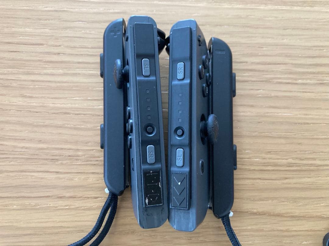 Nintendo Switch 本体 + 付属品 + ケース