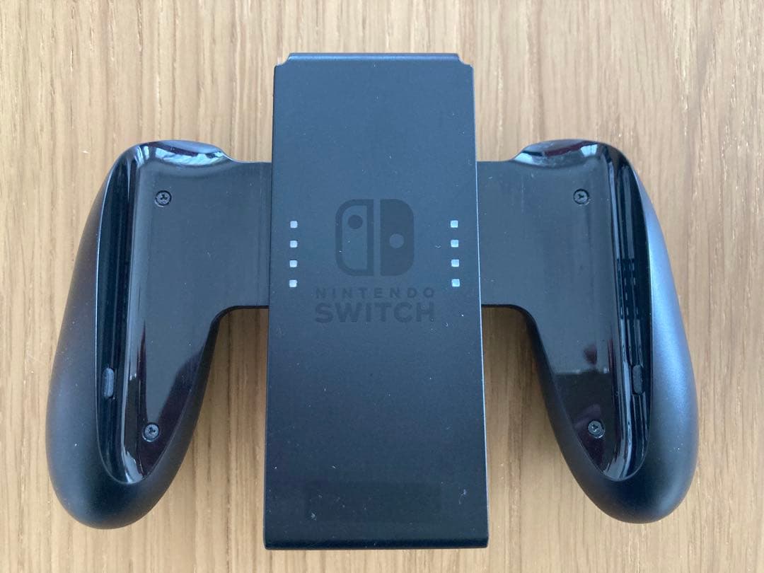 Nintendo Switch 本体 + 付属品 + ケース