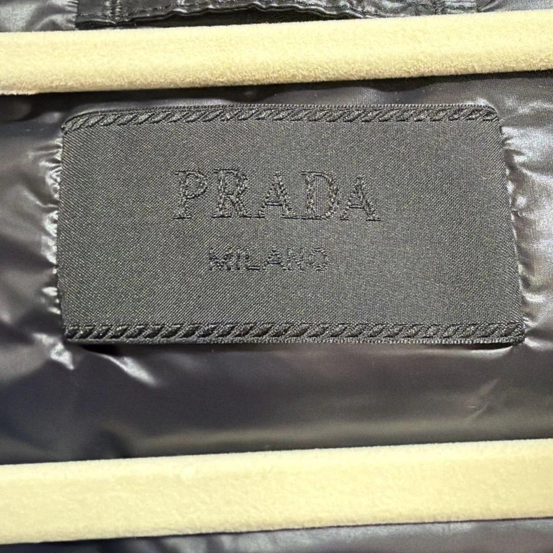 TOMOさん専用 PRADA プラダ　ブラック　ダウンベスト　48
