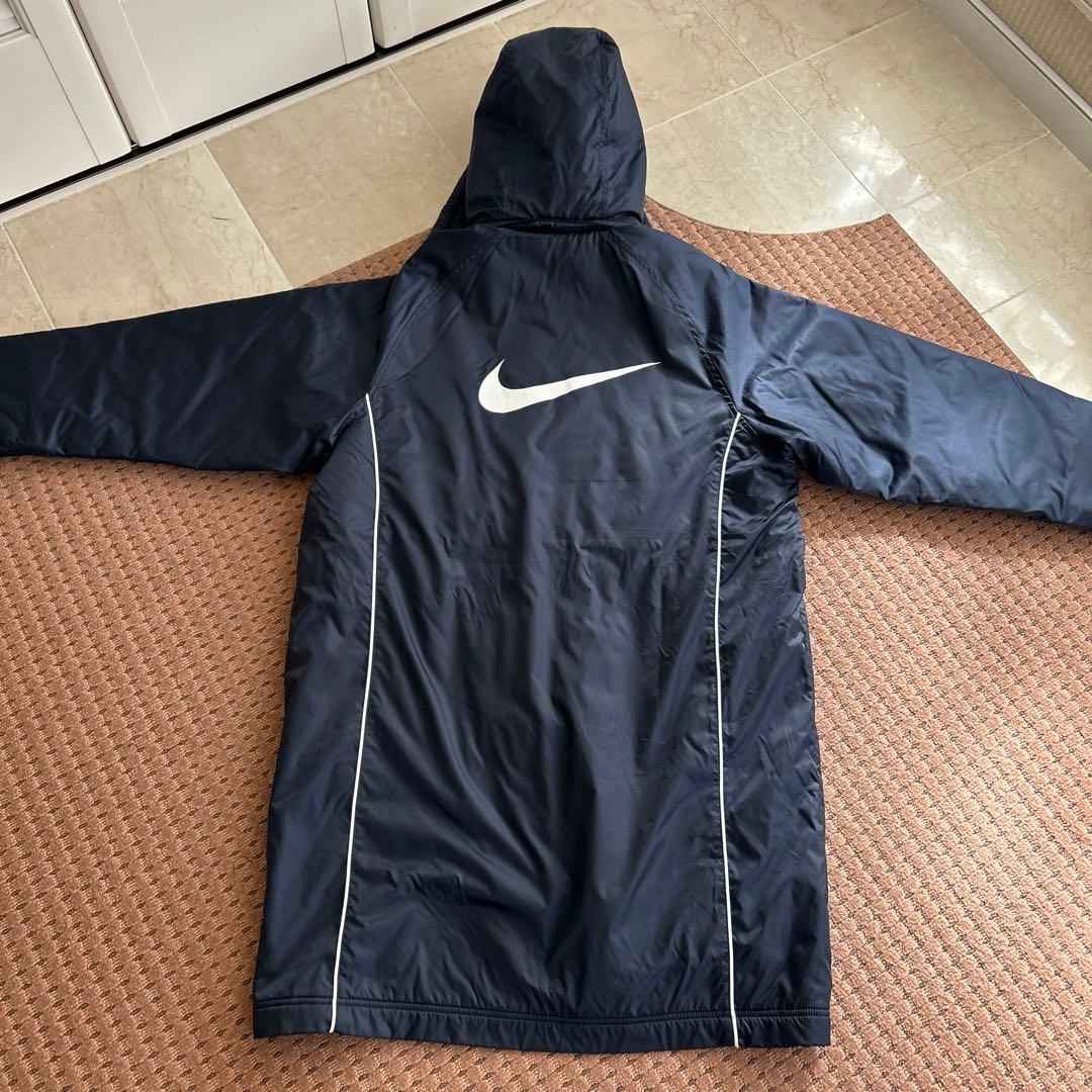 未使用タグ★NIKE 11000円 撥水 防寒 ベンチコート M 紺色 中綿ボア