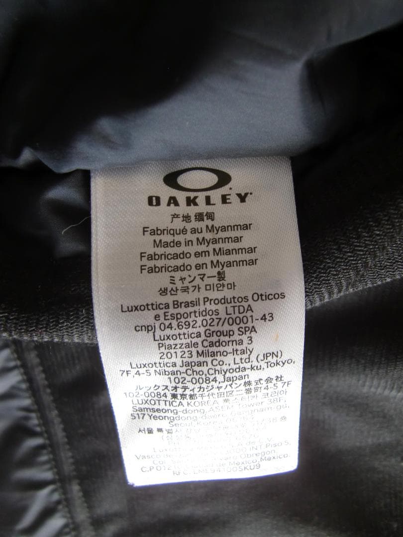 Oakley オークリー ベンチコート ブラックM