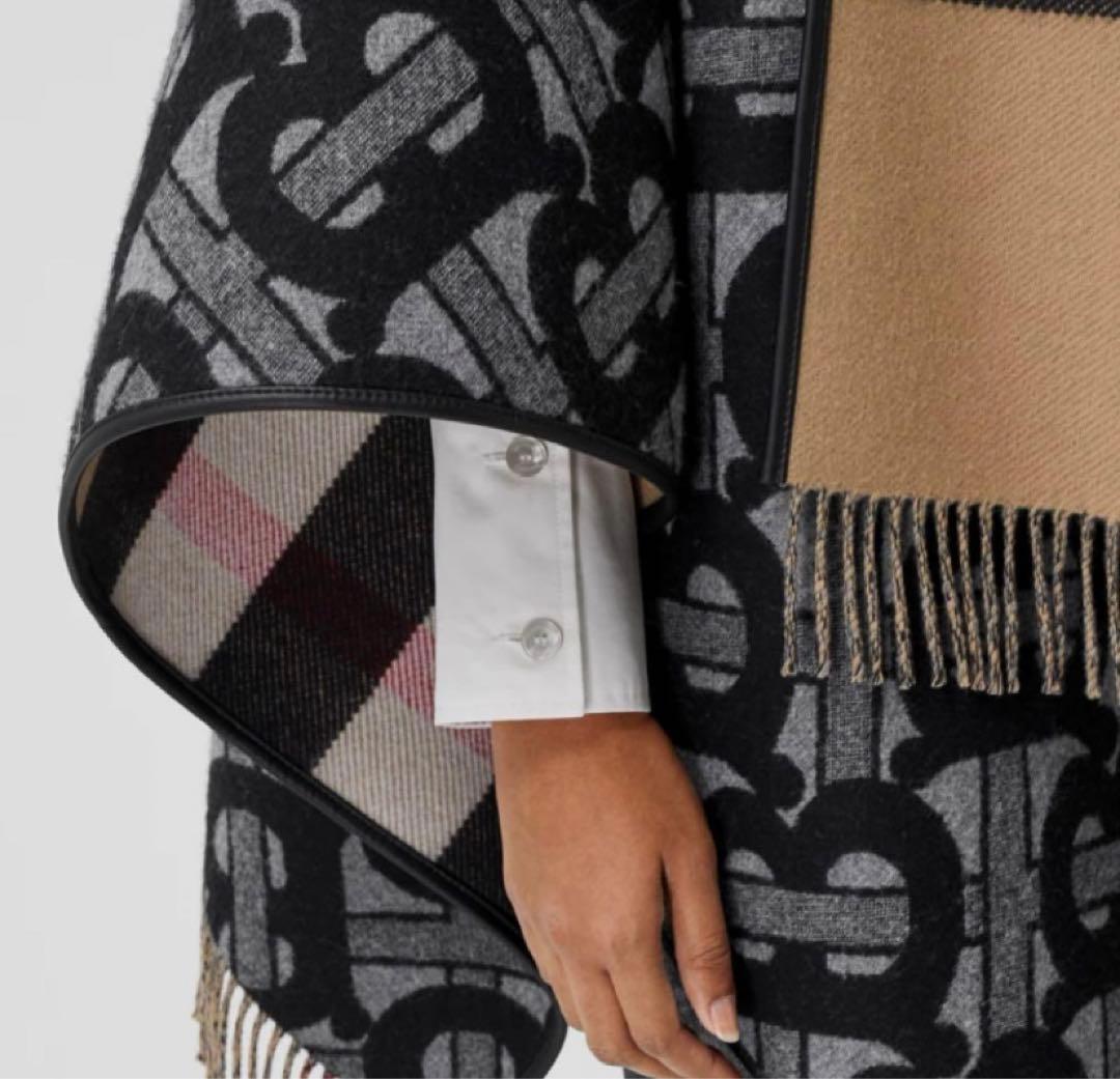 Burberryモノグラム ウールカシミア ジャカードケープ