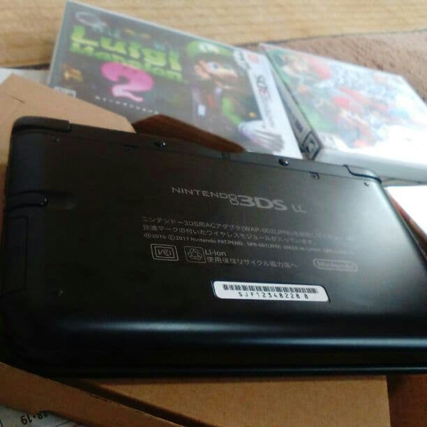 3DS LL とソフト4つ