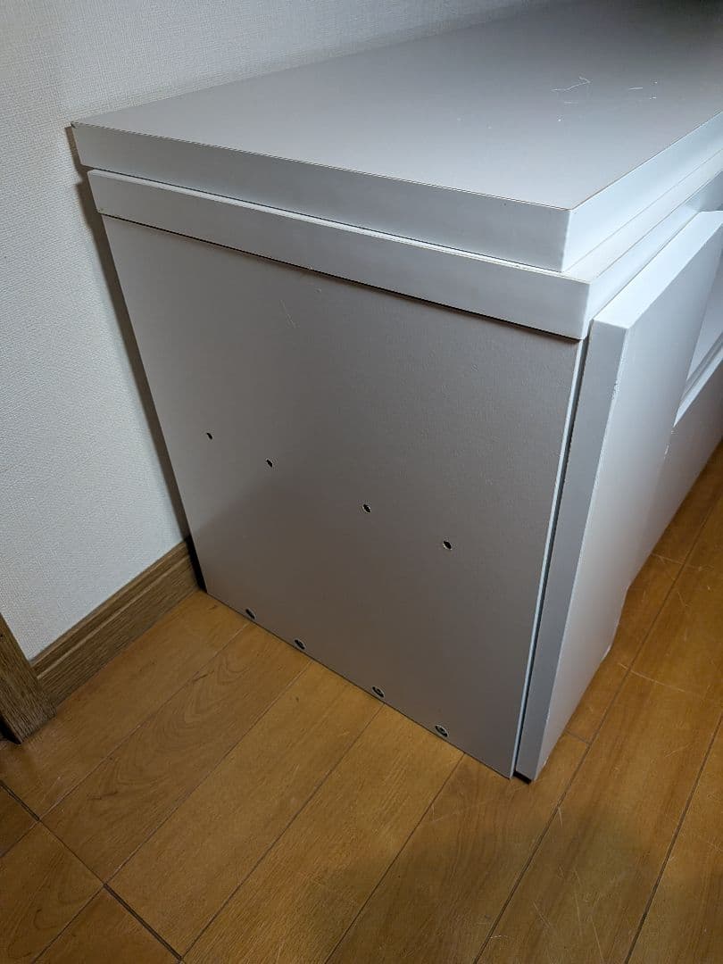 《送料込》LOWYA 伸縮式テレビ台 白ロータイプテレビボード シェルフ収納 棚