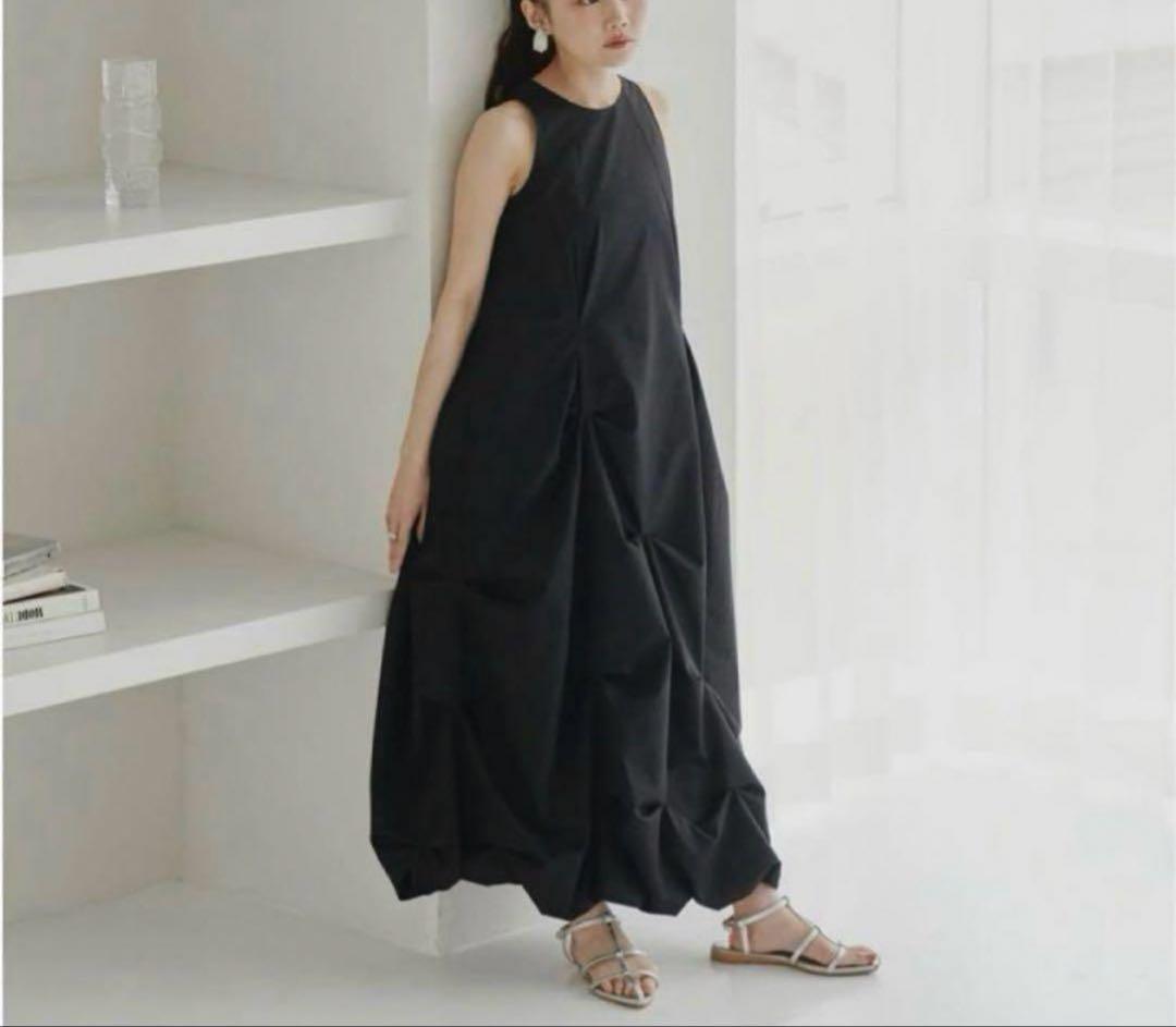 美品✨️ olu. アシンメトリーバルーンワンピース ロングワンピース 0サイズ