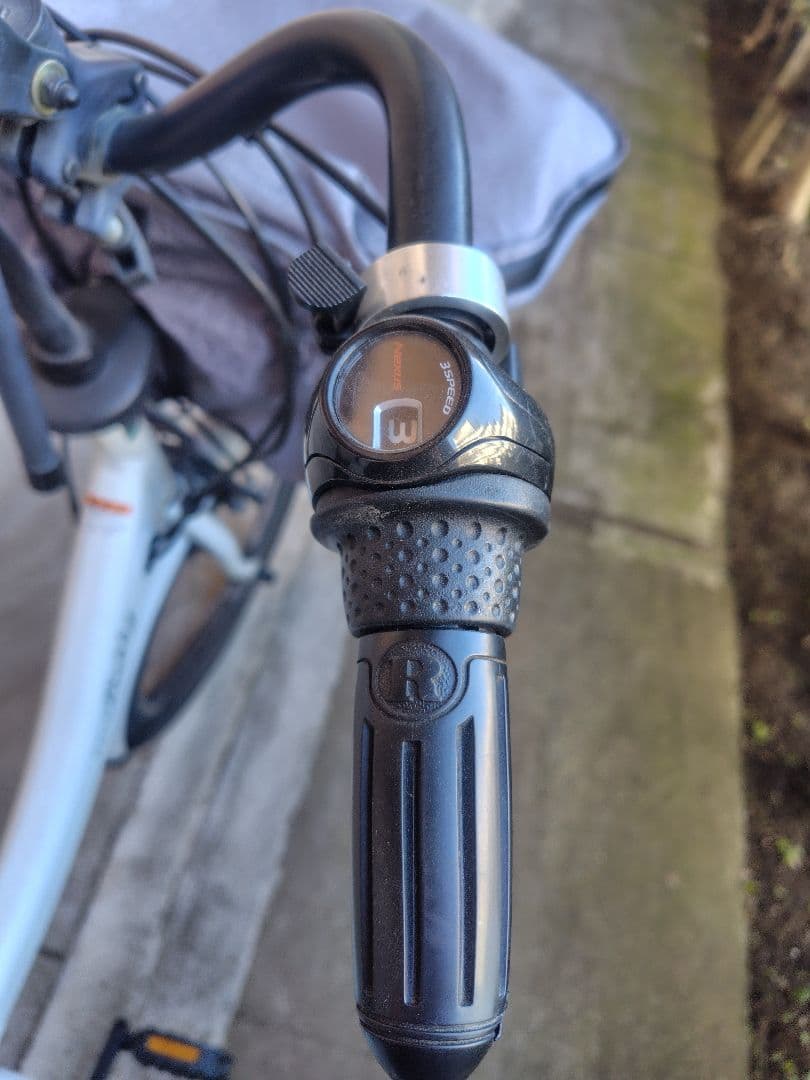 電動自転車 YAMAHA PAS BABBY un チャイルドシート付20インチ