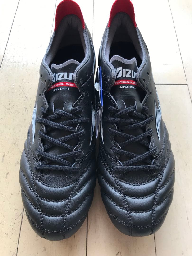 モレリアネオ3ジャパン　黒　26㎝　新品。