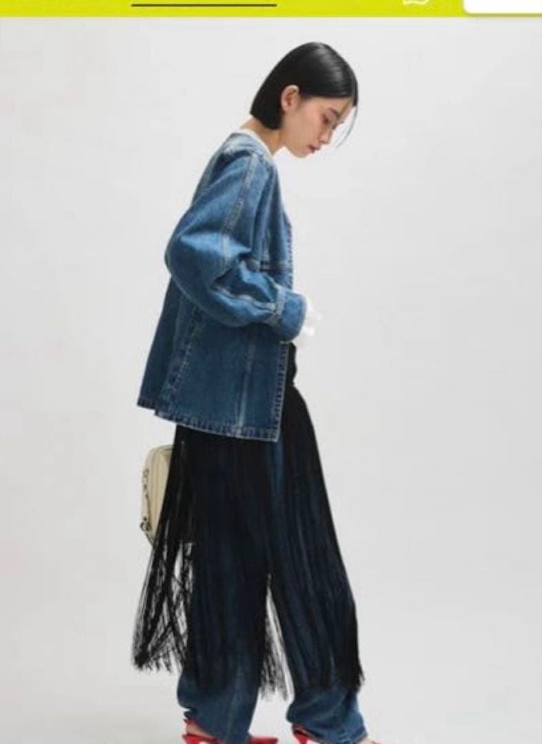 ADAM ET ROPÉ FEMMEアダムエロペ フロントホックデニムブラウス