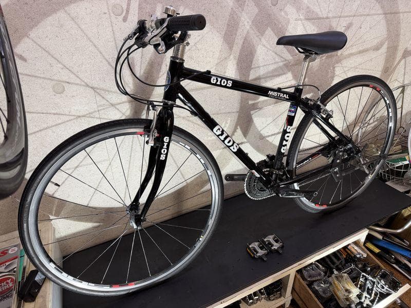 GIOS MISTRAL ジオス　クロスバイク　ブラック