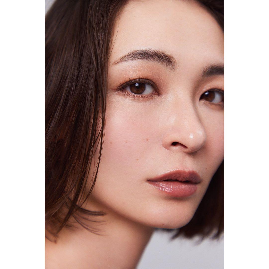 【美品】SUQQUシグニチャーカラーアイズ 凛覗