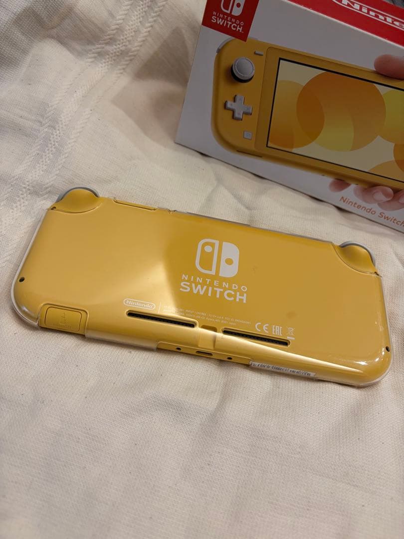 Nintendo Switch Lite イエロー 本体カバー＆充電器付き