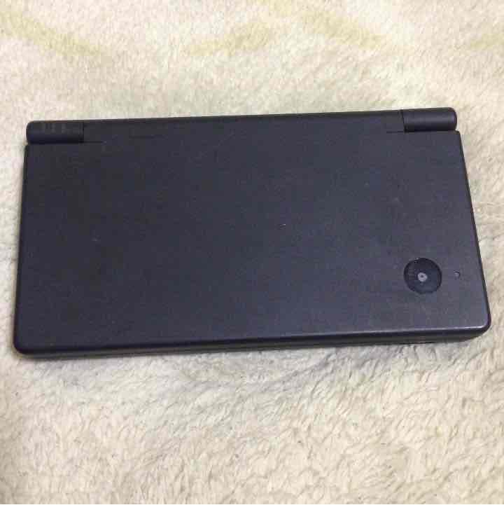 DSiブラック 充電器付き
